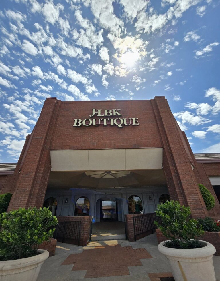 445365453 860439756116490 1678575780668303938 n 768x983