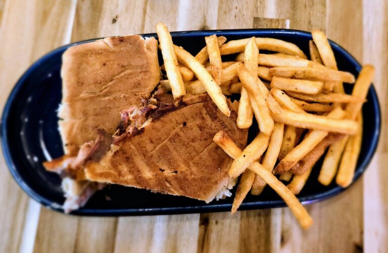 485153475 1069630538530743 8745819621319381699 n 768x502