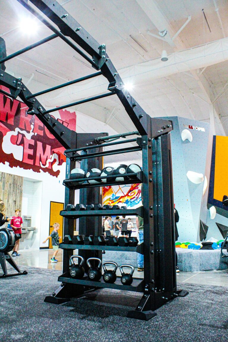 571278075 1251532910340504 2362174598317228677 n 768x1152