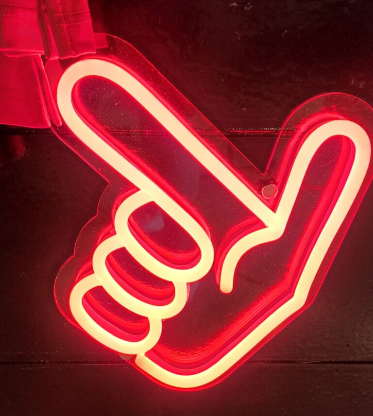 487124960 9465001930282067 1397382115021165599 n 768x857