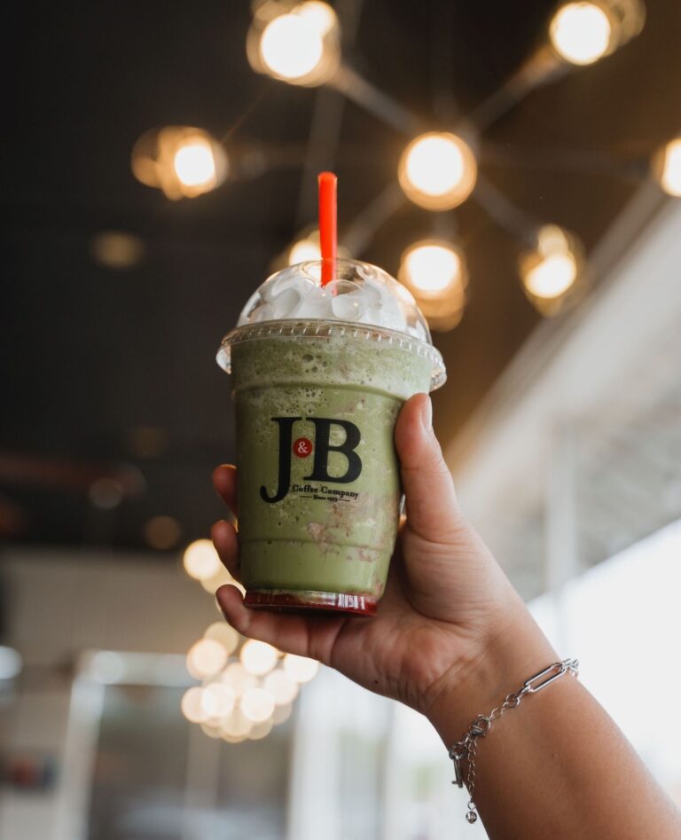 671554459 1572582288205040 5933712583257700216 n 768x947